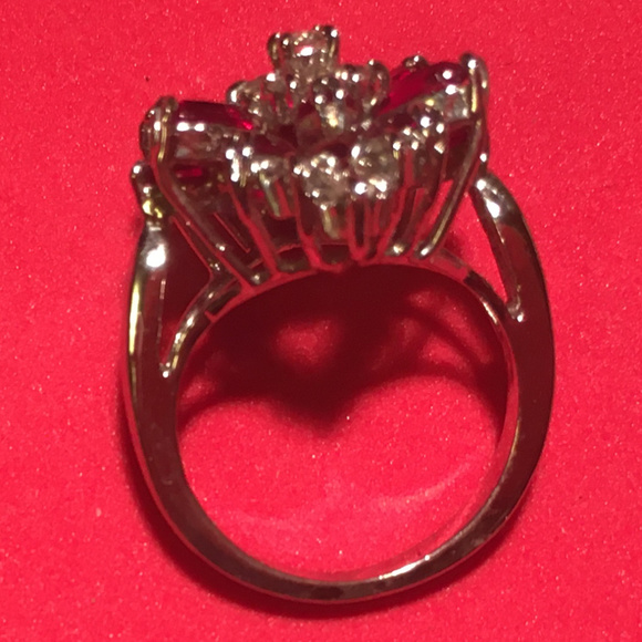 Ladies Fashion Ring Ruby & Diamond - Picture 2 of 2